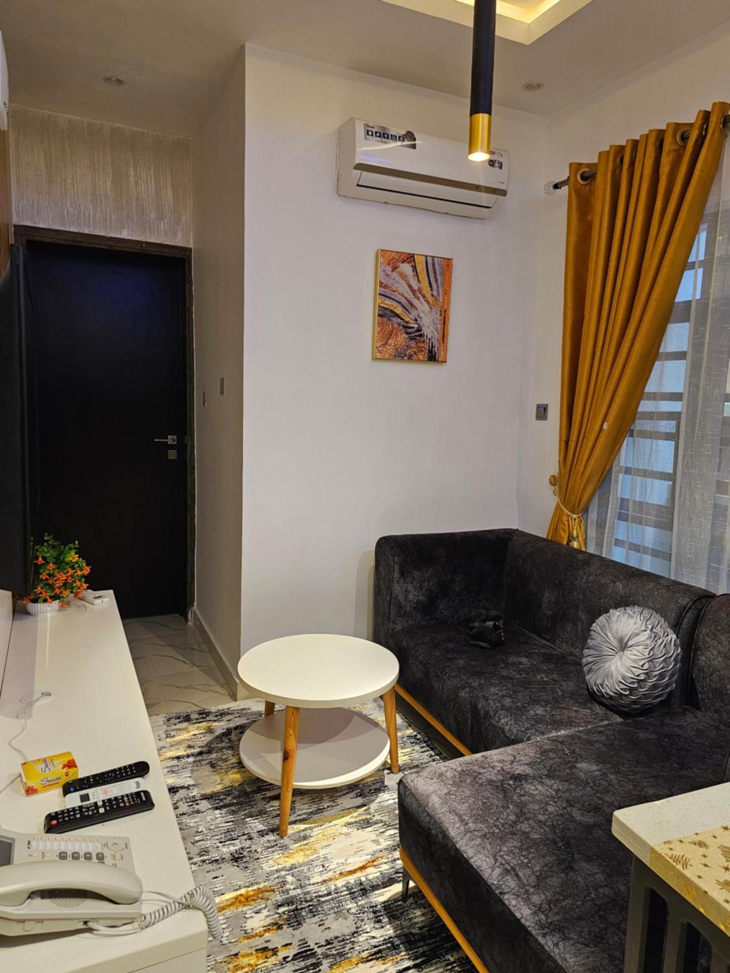 Sapphire Residences By Crystal Magodo Ikeja Exterior foto